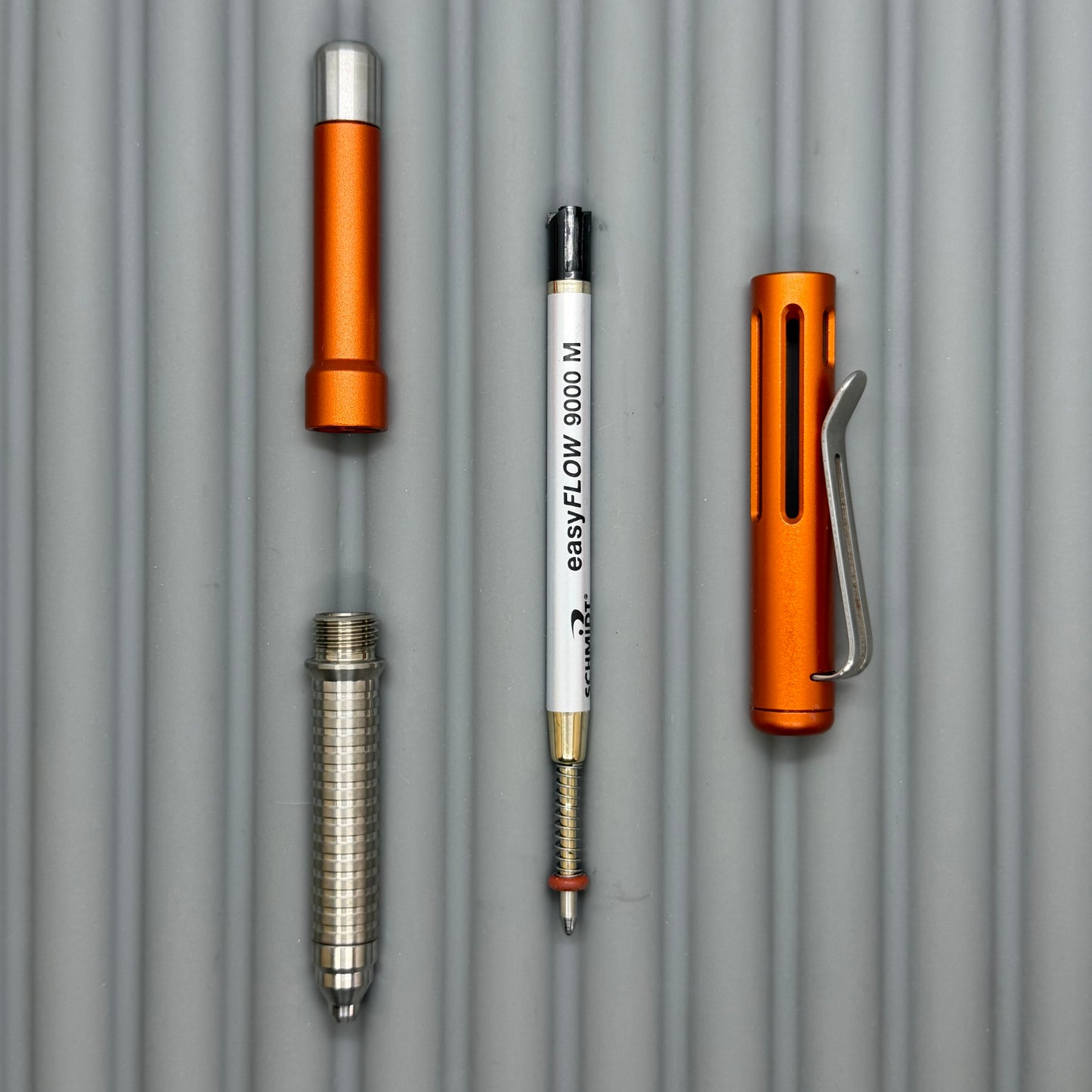 Roady - Slot Lava Orange / Titanium Groove Grip