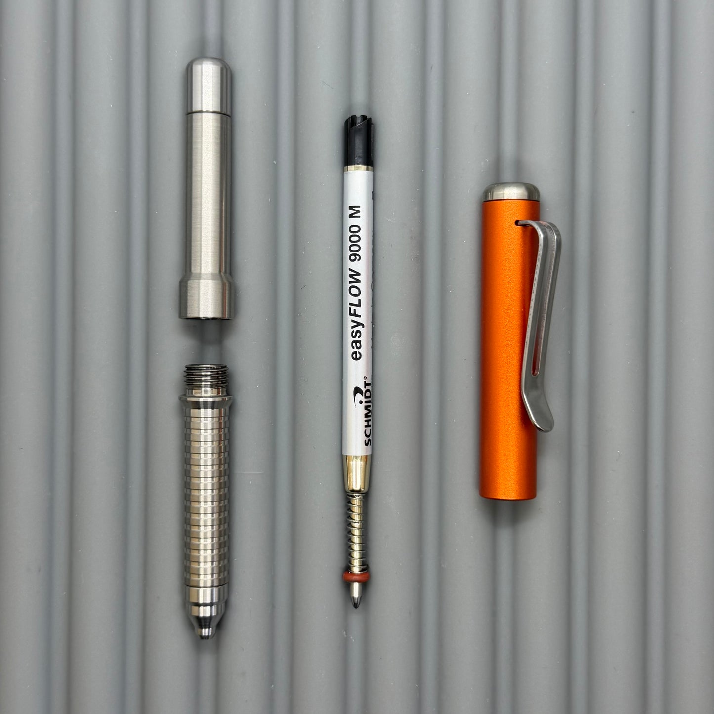Roady - Titanium / Orange Lava Cap
