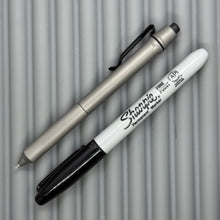 Load image into Gallery viewer, > Spoke Click Model C: Matte Titanium /  Knurled Grip (black accents)