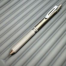 Load image into Gallery viewer, > Spoke Click Model CX: Shiny Titanium / Knurled Grip