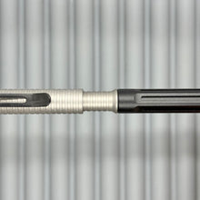 Load image into Gallery viewer, Spoke Pen 2 / Black & Titanium Groove