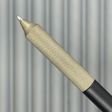 Load image into Gallery viewer, > Spoke Click Model C: Black Aluminum / Matte Titanium Knurled Grip