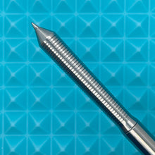 Load image into Gallery viewer, > Spoke Click Model CX: Shiny Titanium / Reverse Taper Grip