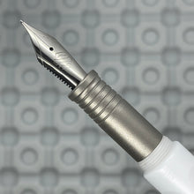 Load image into Gallery viewer, Icon Poly prototype / White