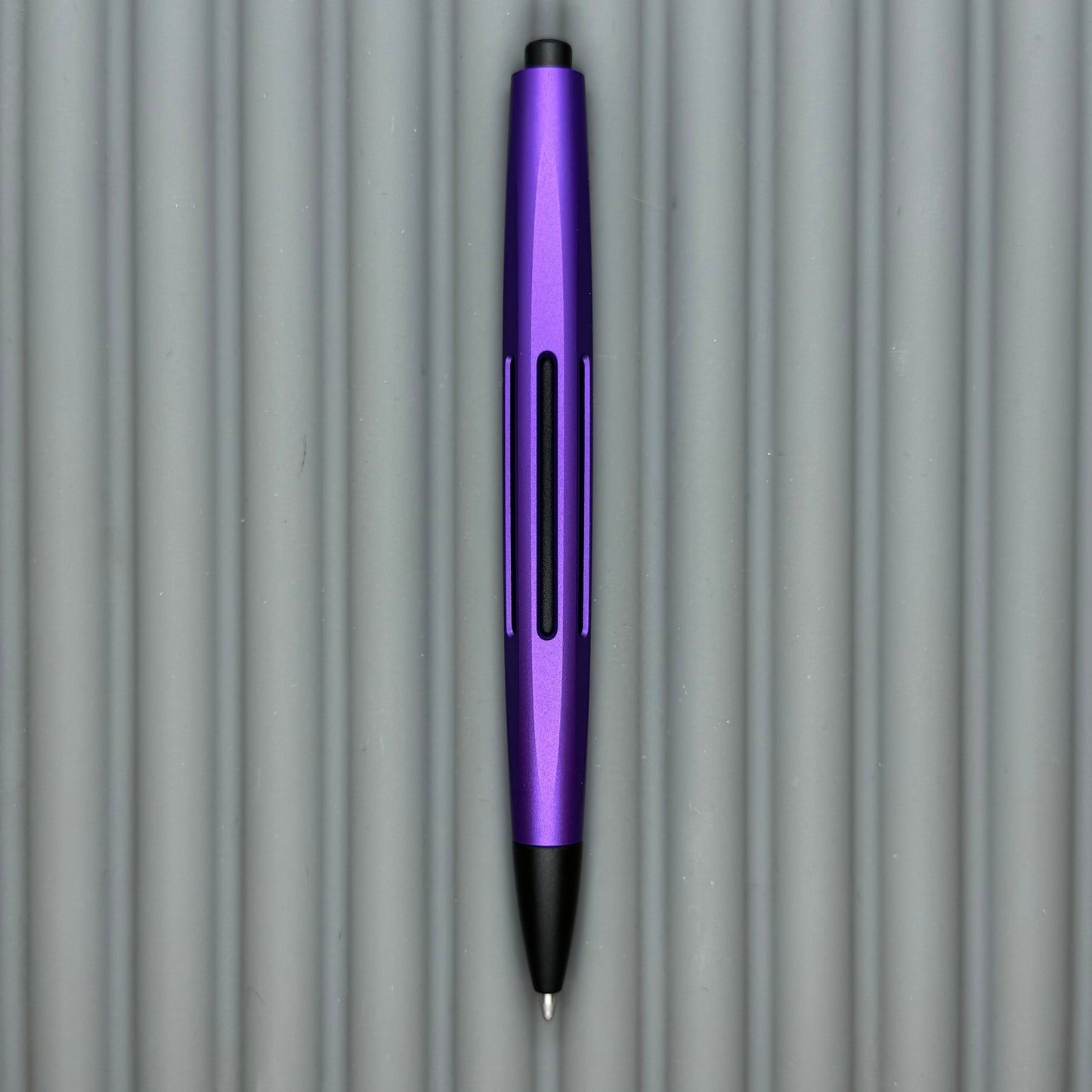 Clickstream / Purple & Black