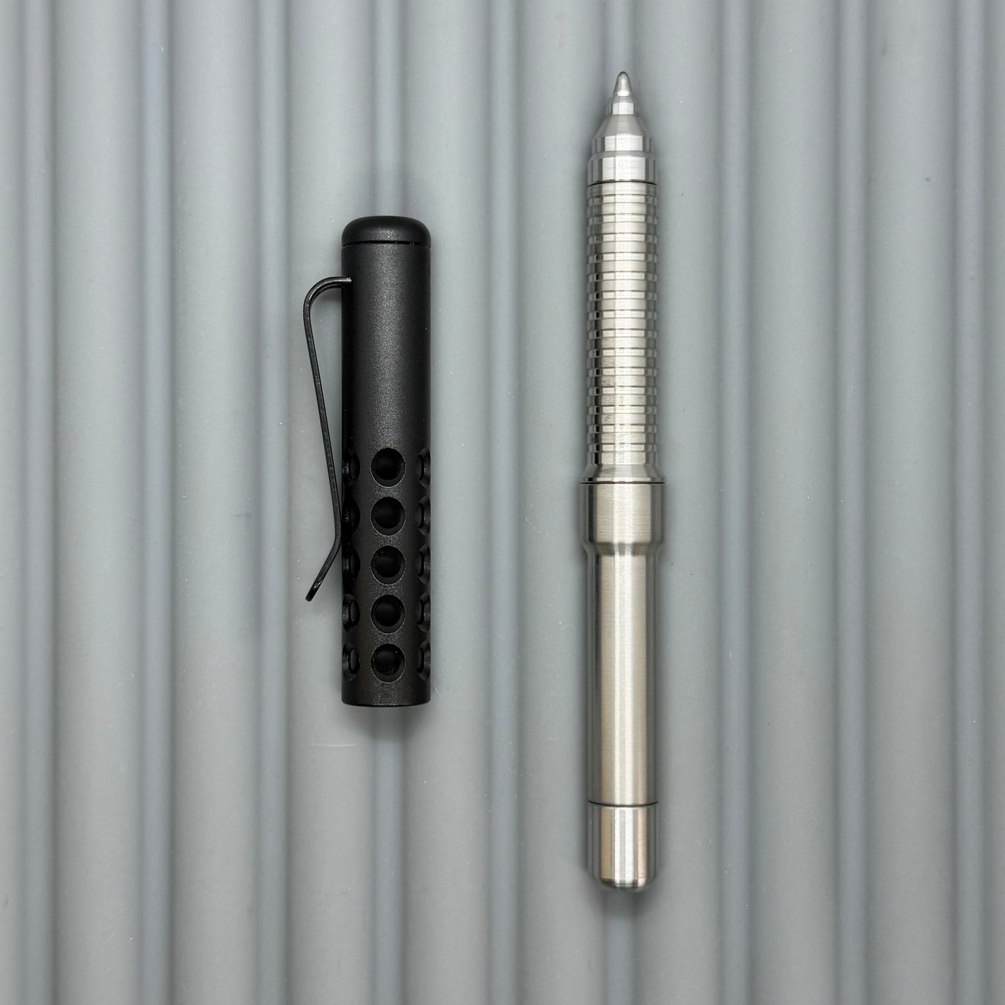 Roady - Titanium / Perf Black Cap