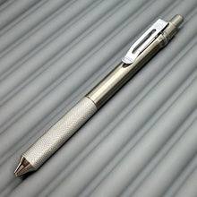 Load image into Gallery viewer, &gt; Spoke Click Model C: Shiny Titanium /  Knurled Grip