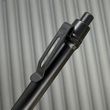 Load image into Gallery viewer, &gt; Spoke Click Model C: Black Aluminum Barrel / Matte Titanium Grooved Grip