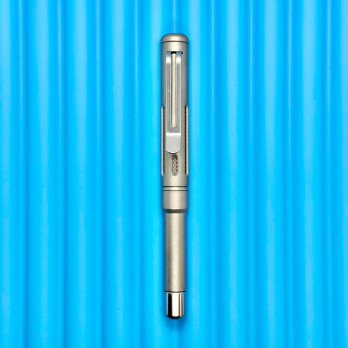 Roady  / Slot Cap - Knurled Grip - Sandblasted Titanium