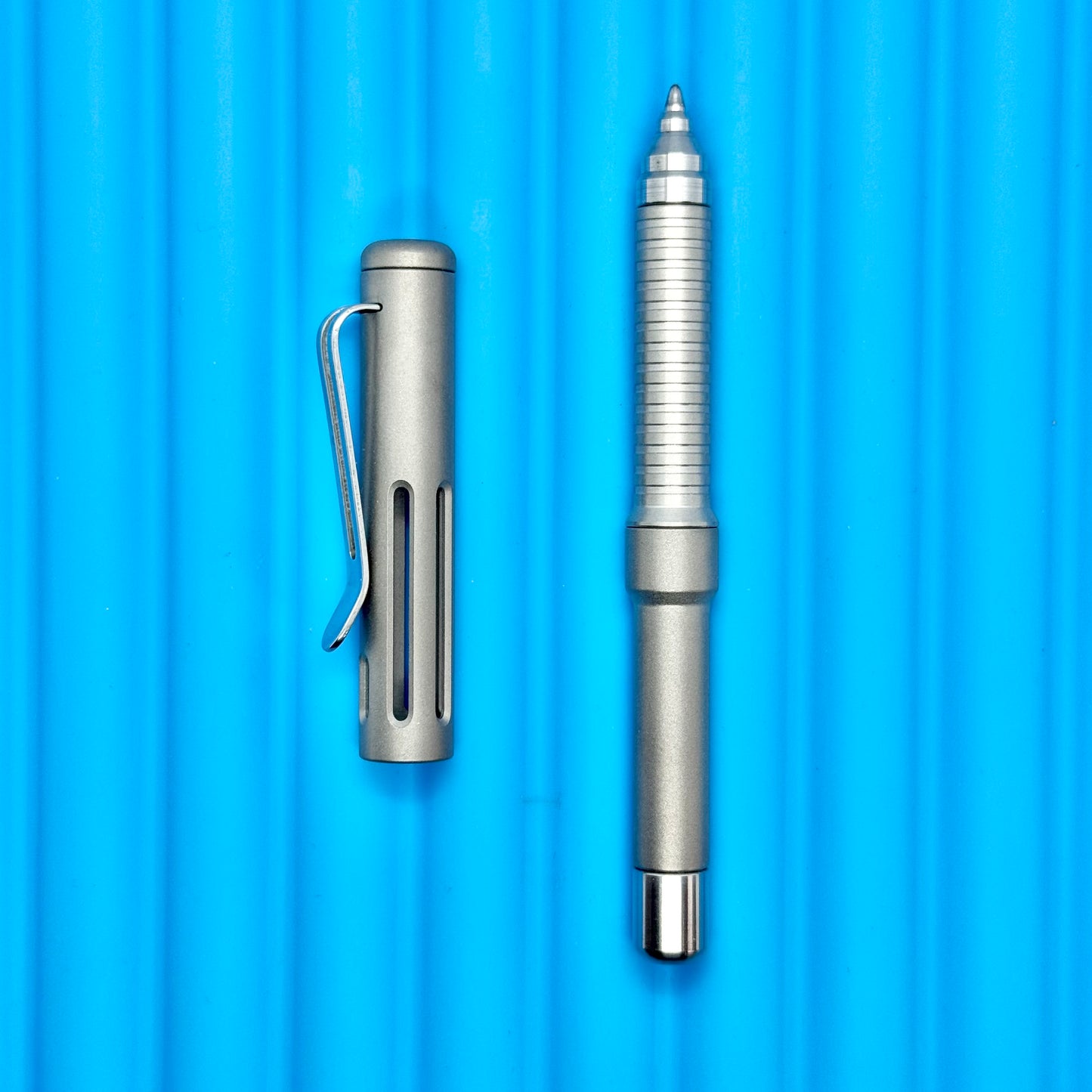 Roady  / Slot Cap - Groove Grip - Sandblasted Titanium