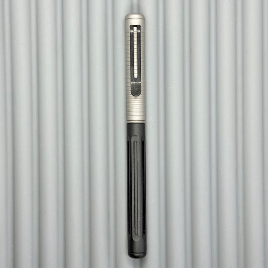 Spoke Pen 2 / Black & Titanium Groove