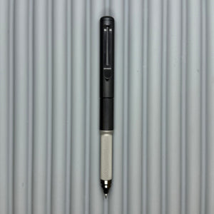 Roady XL / Black - matte knurl Titanium grip