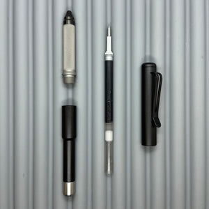 Roady XL / Black - matte knurl Titanium grip