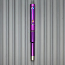Load image into Gallery viewer, Roady XL / Purple - matte knurl Titanium grip &amp; Rainbow Clip