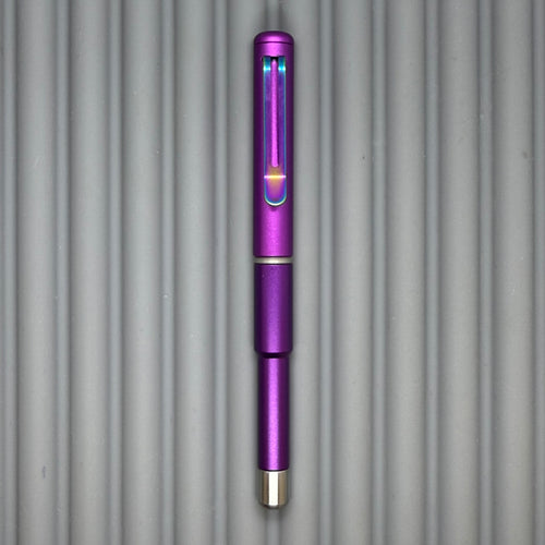 Roady XL / Purple - matte knurl Titanium grip & Rainbow Clip