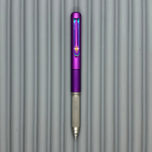 Load image into Gallery viewer, Roady XL / Purple - matte knurl Titanium grip &amp; Rainbow Clip
