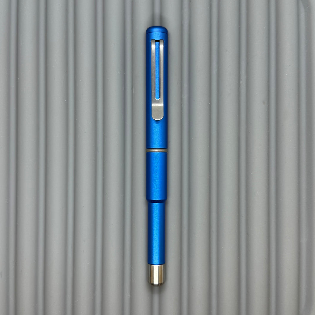 Roady XL / Blue Knurl