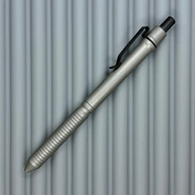 Load image into Gallery viewer, &gt; Spoke Click Model CX: Matte Titanium / Grooved Grip (black accents)