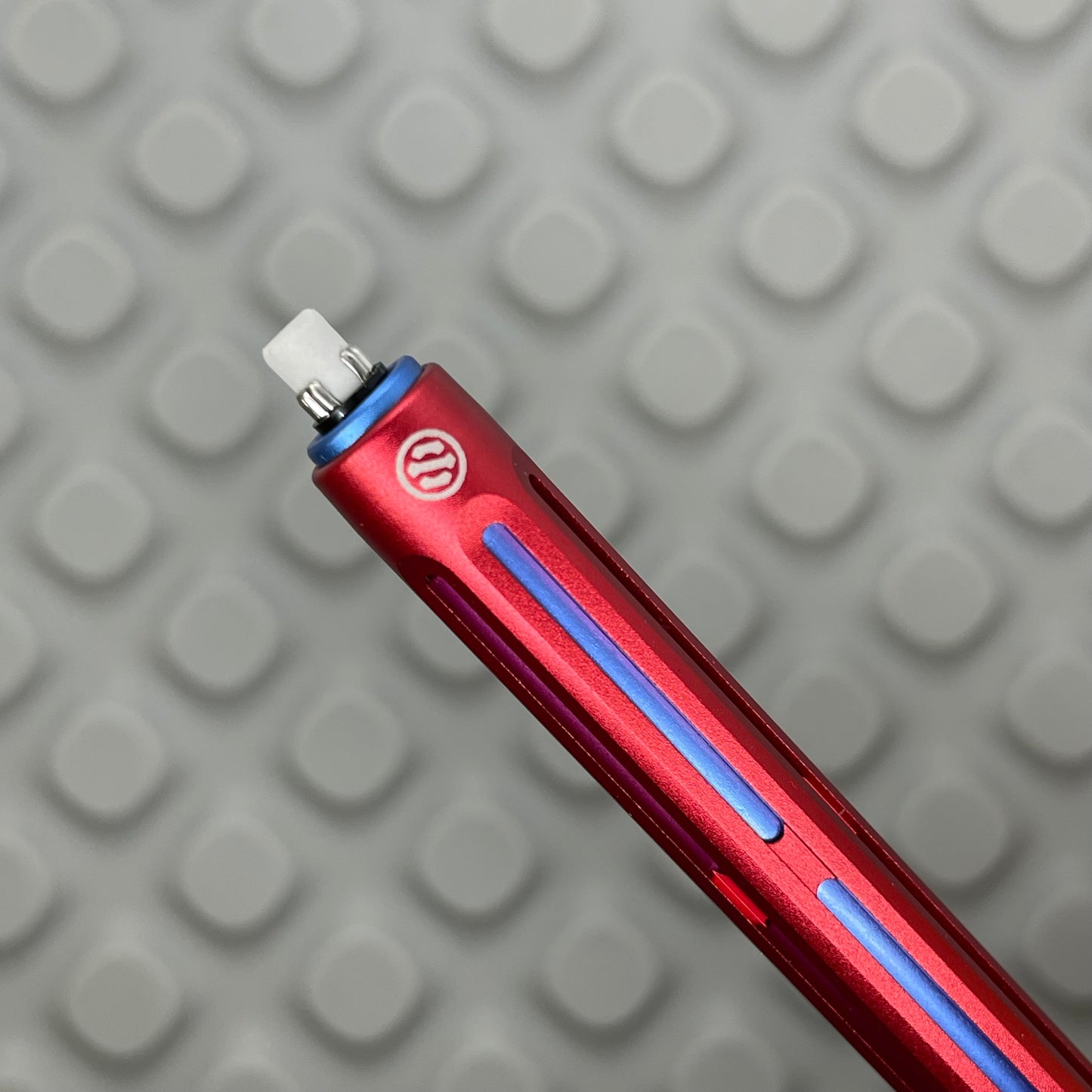 Model 6 / Red-Blue-Blue 0.5mm