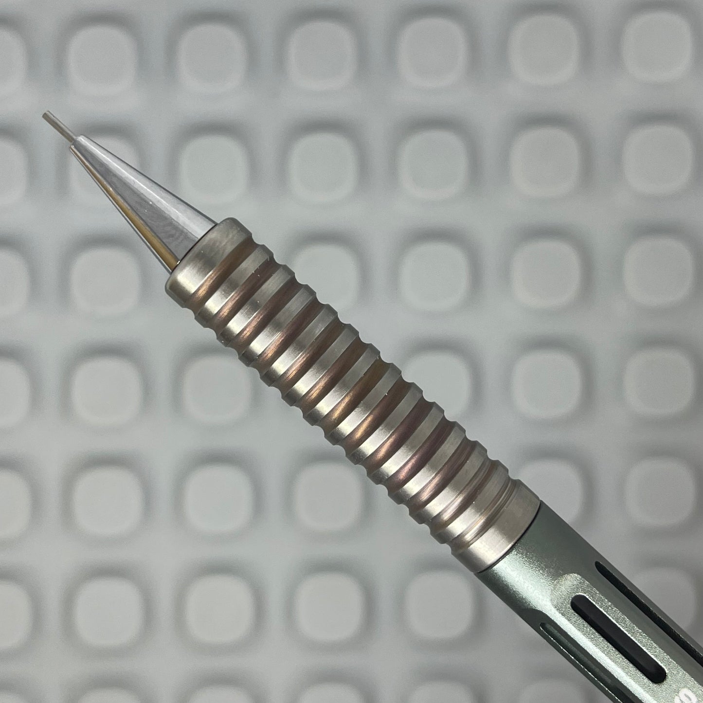 #spokehack Model 4 / Supergroove Bronze Stripe Titanium Grip