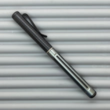 Load image into Gallery viewer, Spoke Pen 2 / Gunmetal with Black Poly Cap