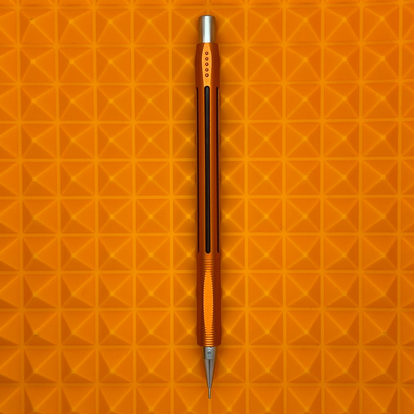 Spoke Pencil Model 5-1 Lava / 0.5mm (with Silicone Tip Guard)