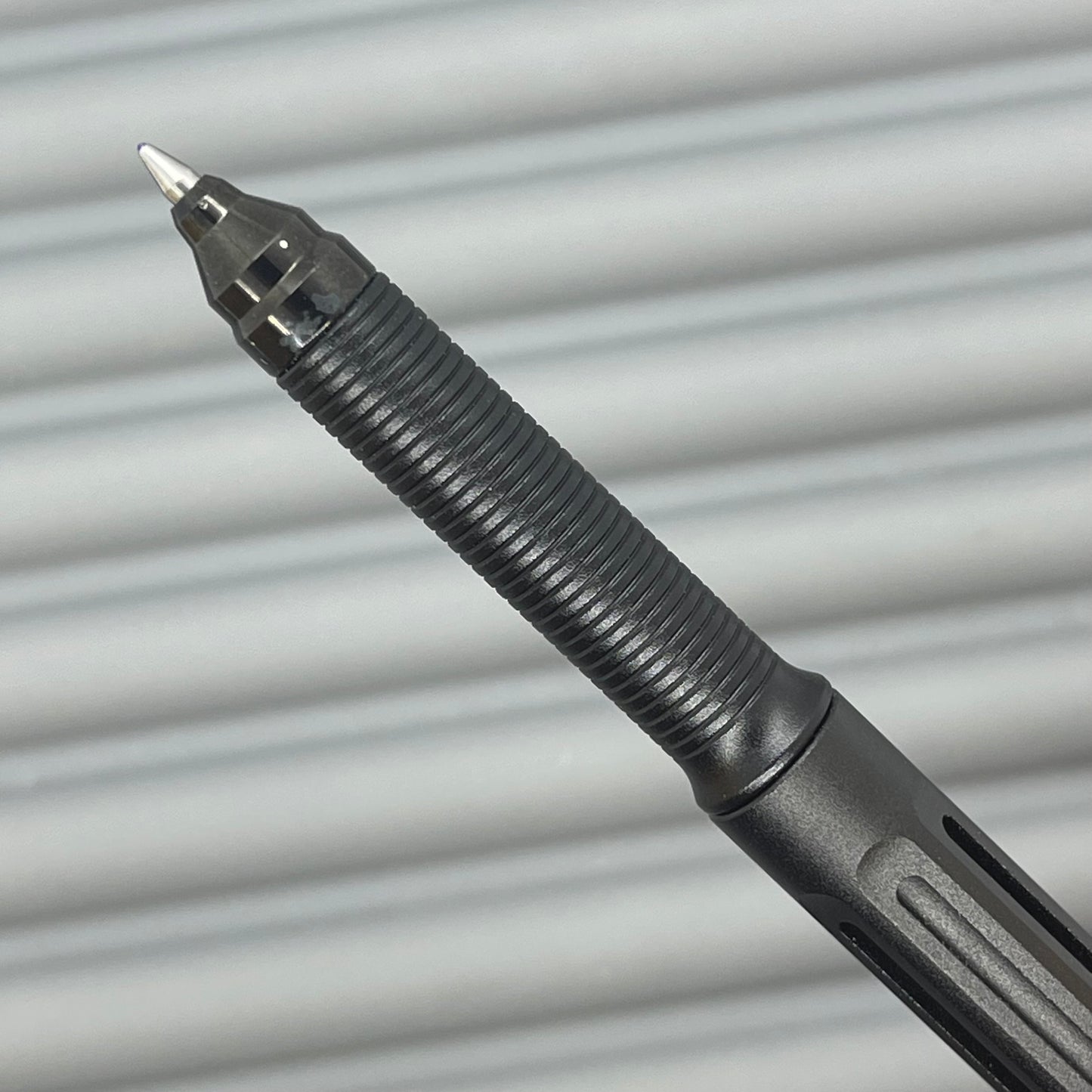 Spoke Pen 2 / Blackout