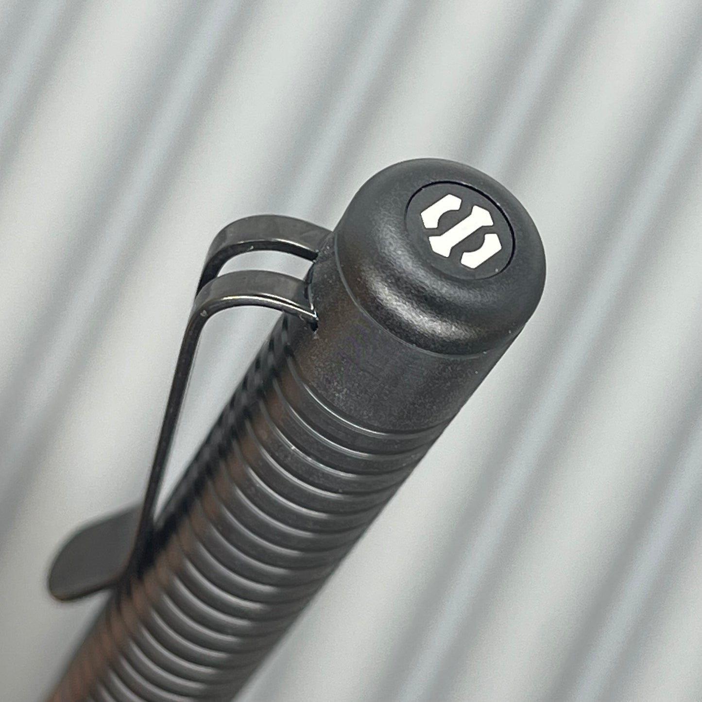Spoke Pen 2 / Blackout