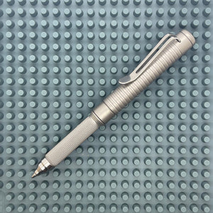 Roady  / Sandblasted Titanium - Knurled Grip, Grooved Cap with Silver Clip