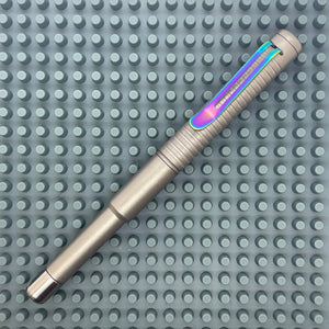 Roady XL / Sandblasted Titanium - Knurled Grip, Grooved Cap with Rainbow Clip