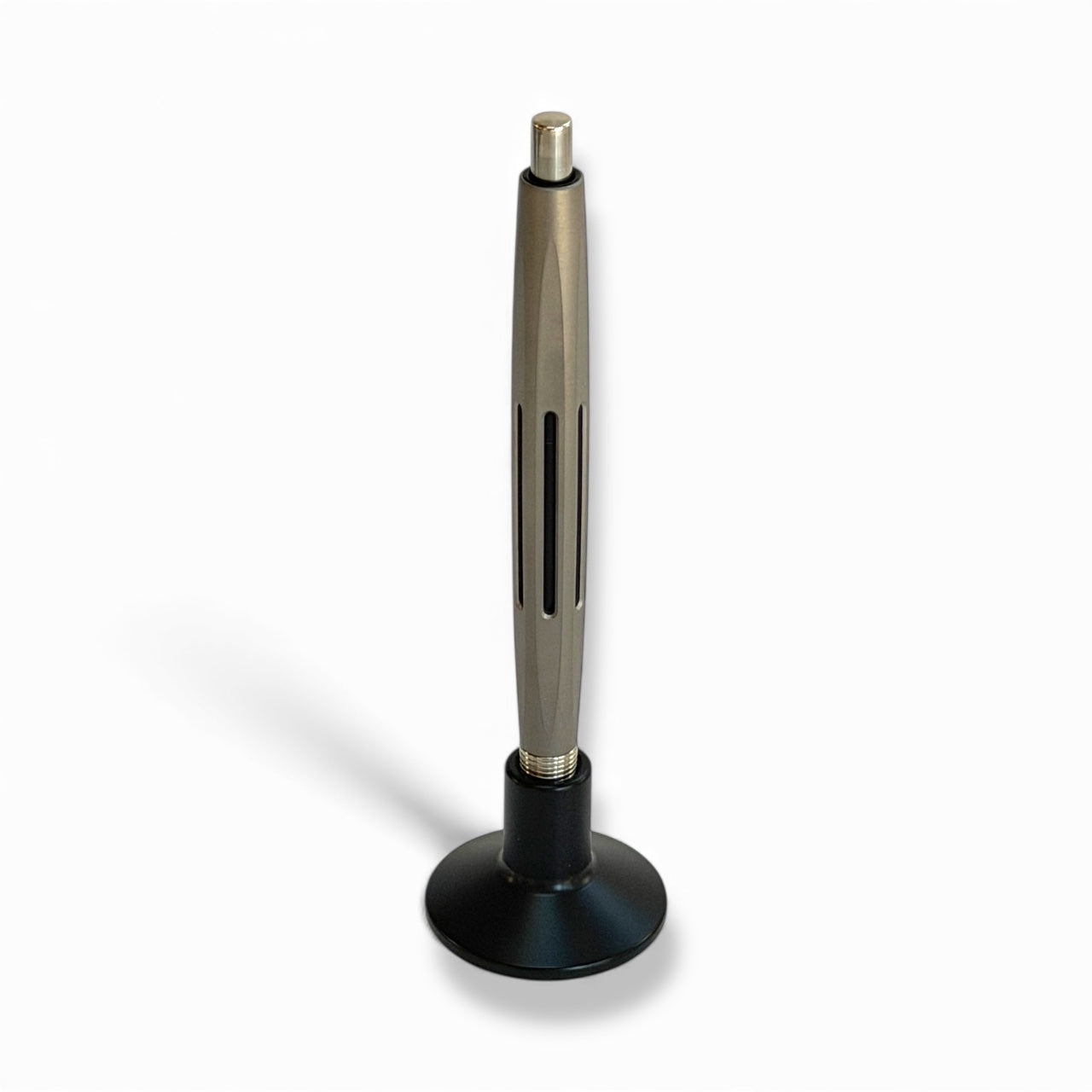 Leadstream Dock, Black
