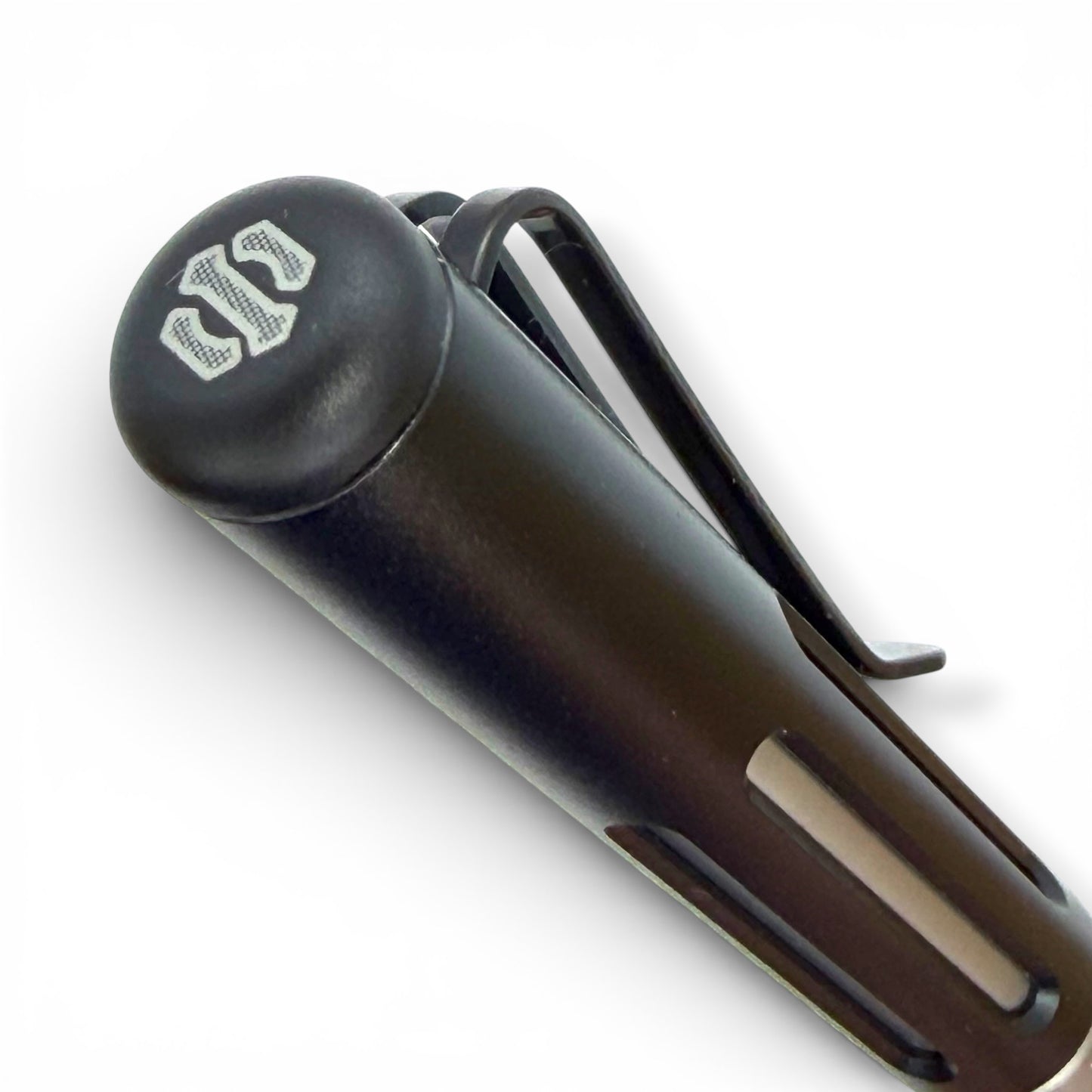 Roady  / Titanium - Groove Grip - Slotted Black Aluminum Cap