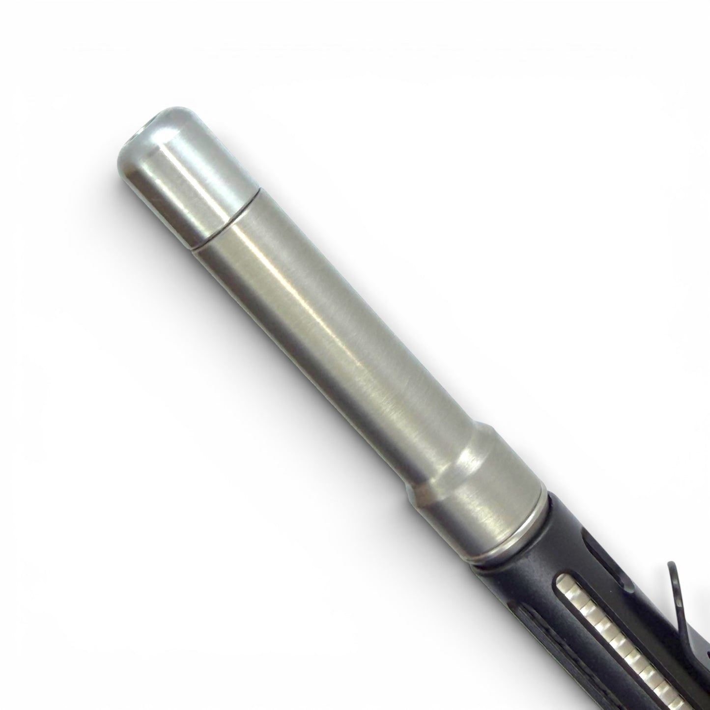Roady  / Titanium - Groove Grip - Slotted Black Aluminum Cap