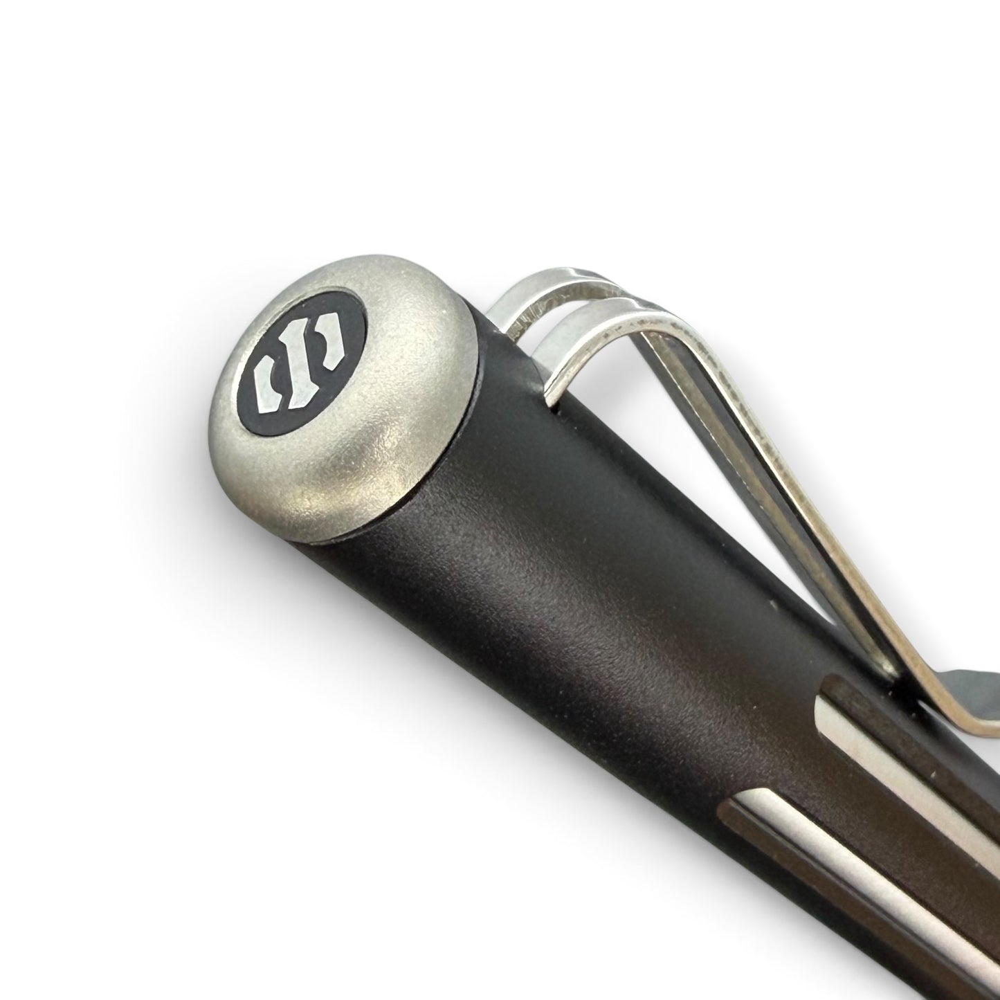 Roady  / Titanium - Groove Grip - Slotted Black Aluminum Cap