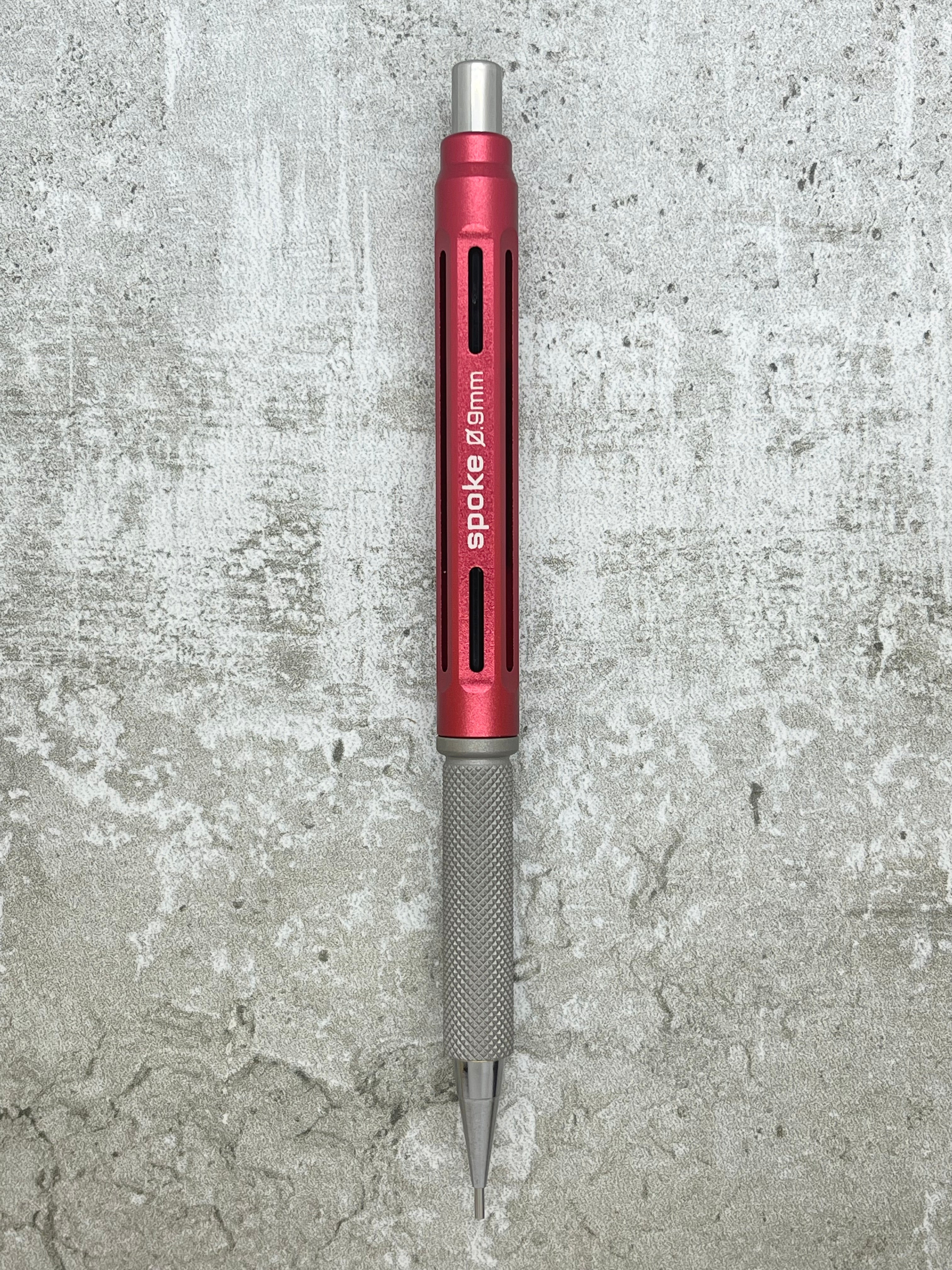 Model 4 / Knurled Grip, Matte Titanium – Spoke Design