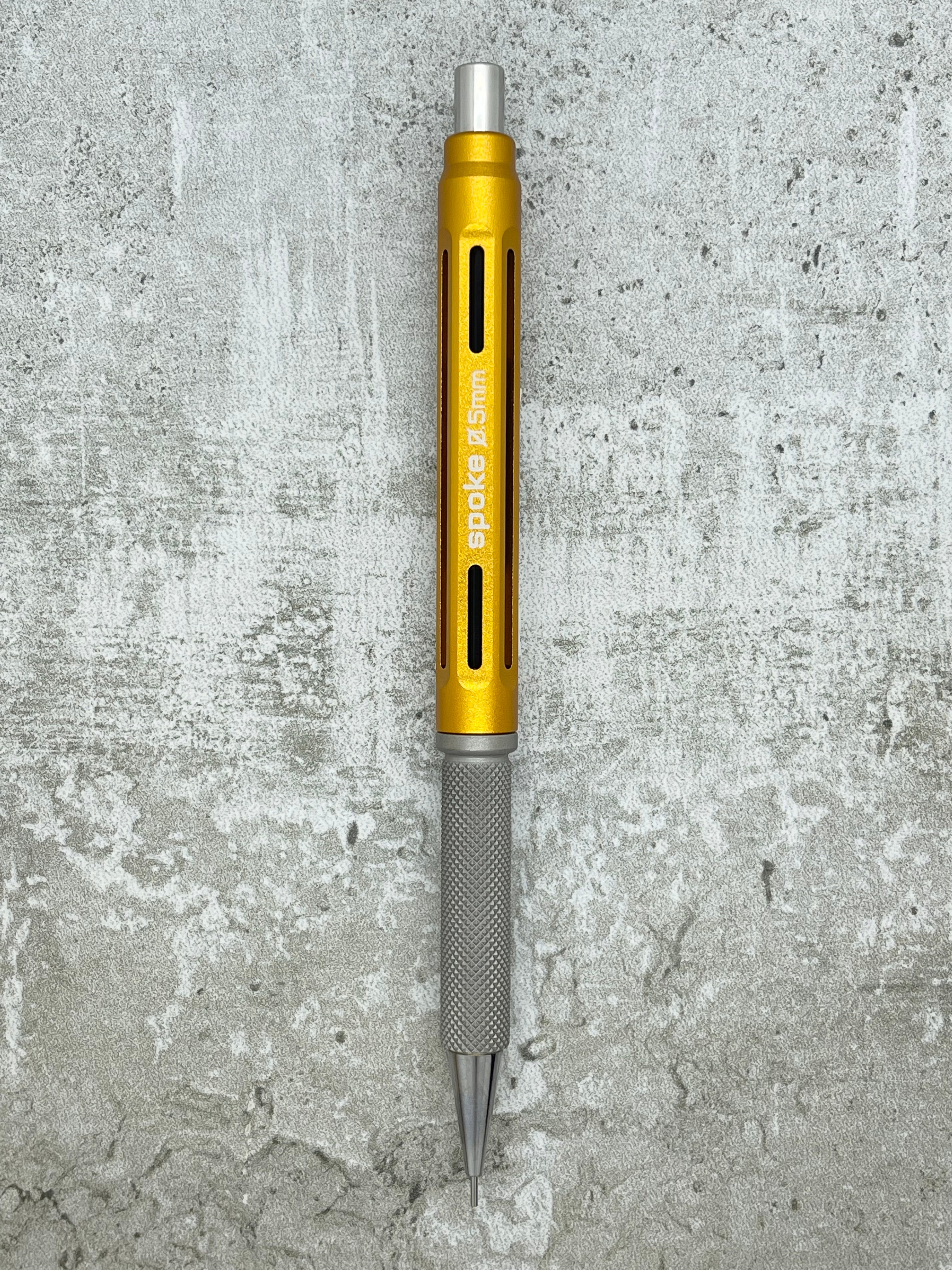 Model 4 / Knurled Grip, Matte Titanium – Spoke Design