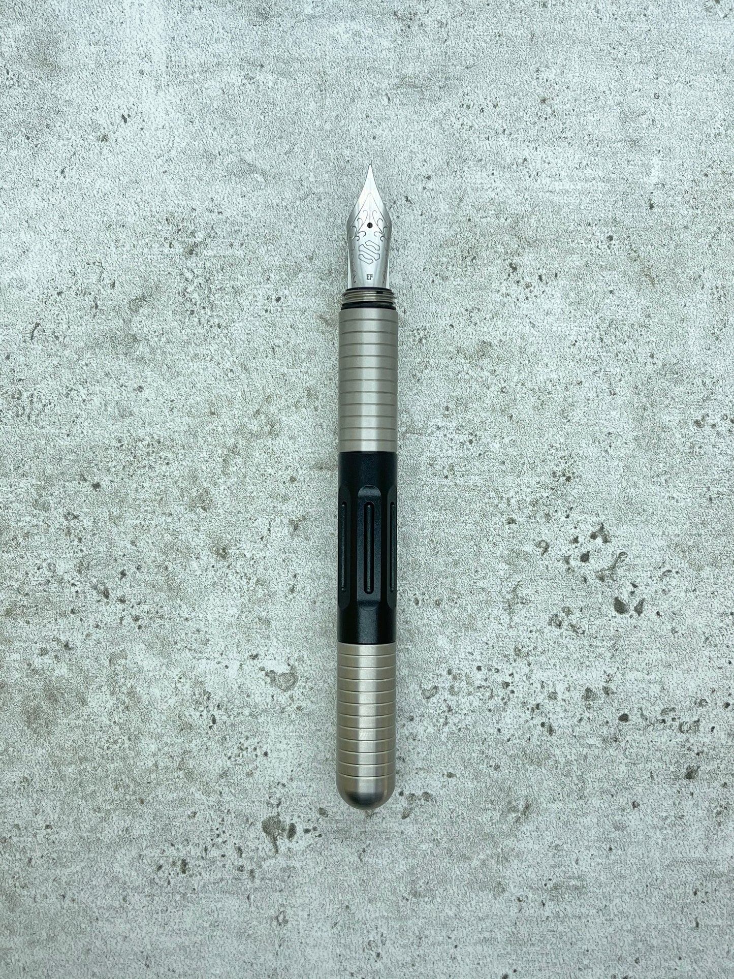 Axle S / Titanium (select color)