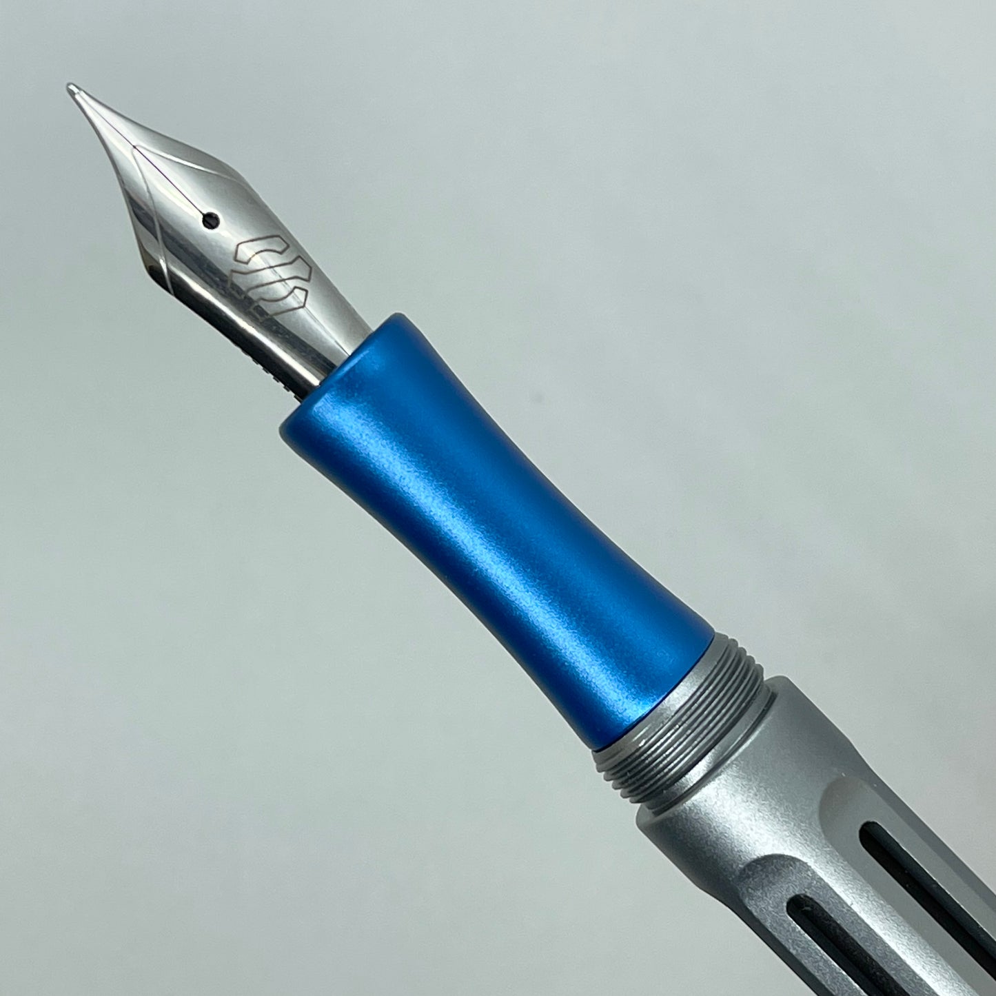 Icon / Grip - Concave