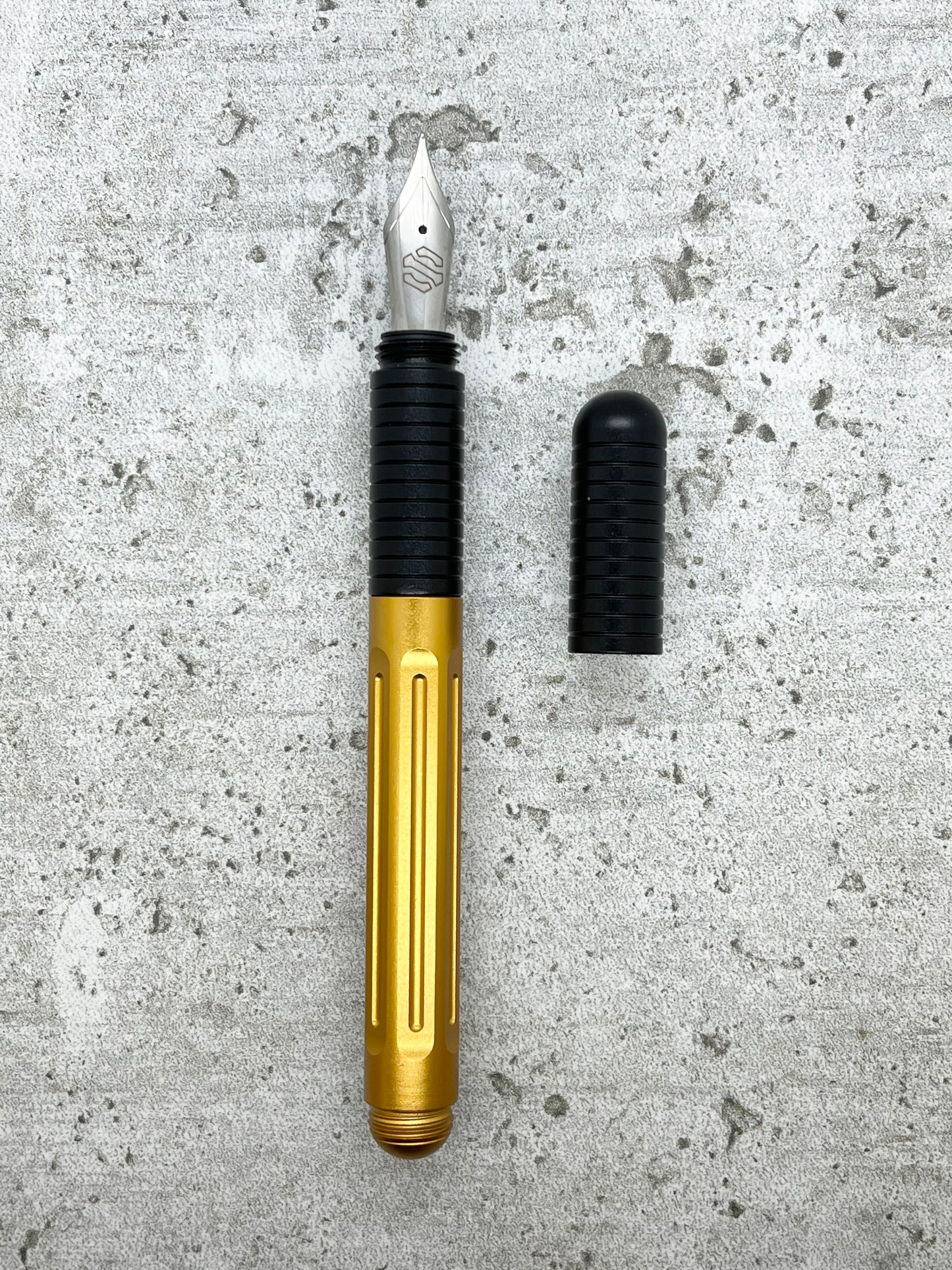 Axle / Aluminum (select color)