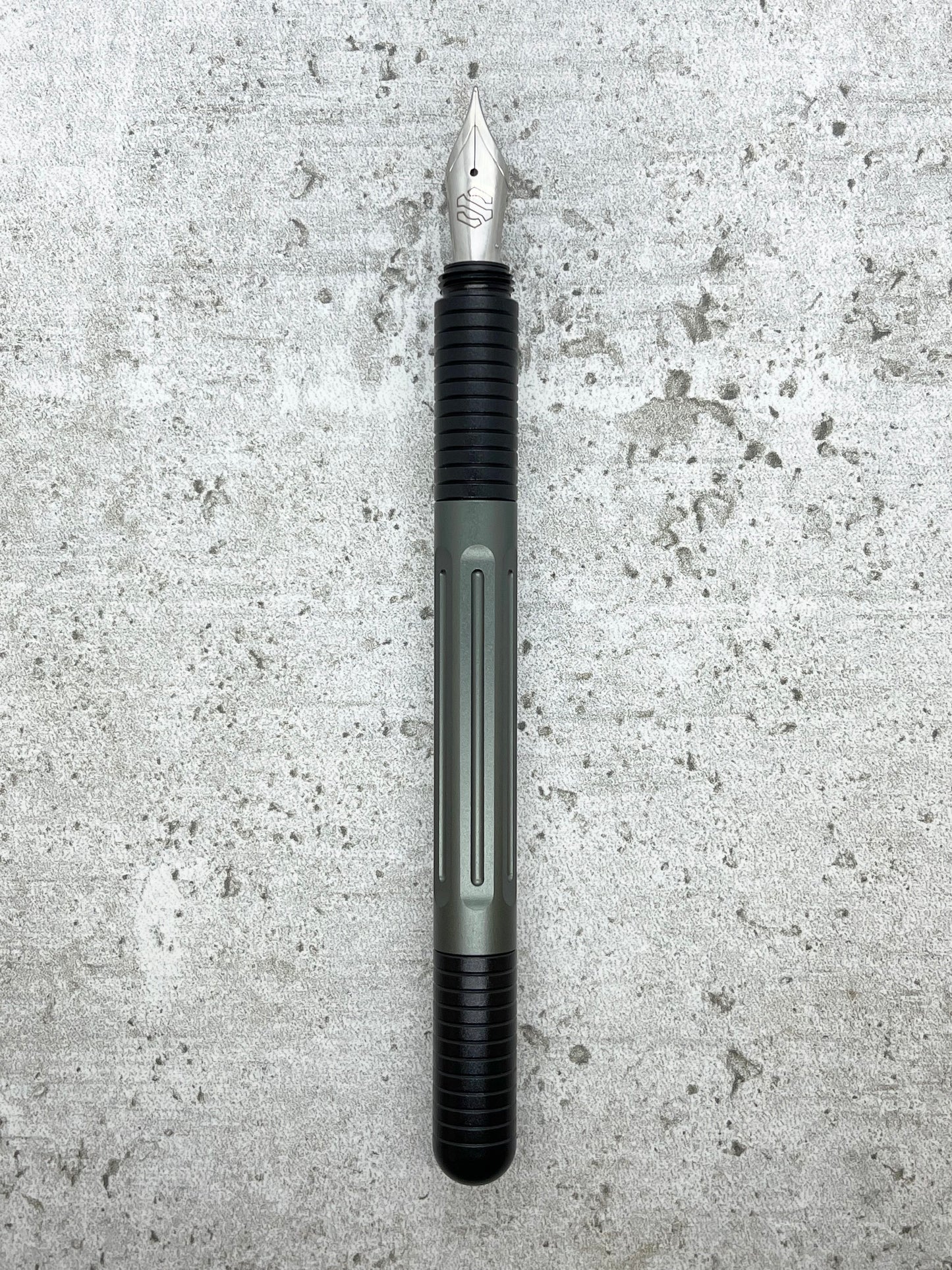 Axle / Aluminum (select color)