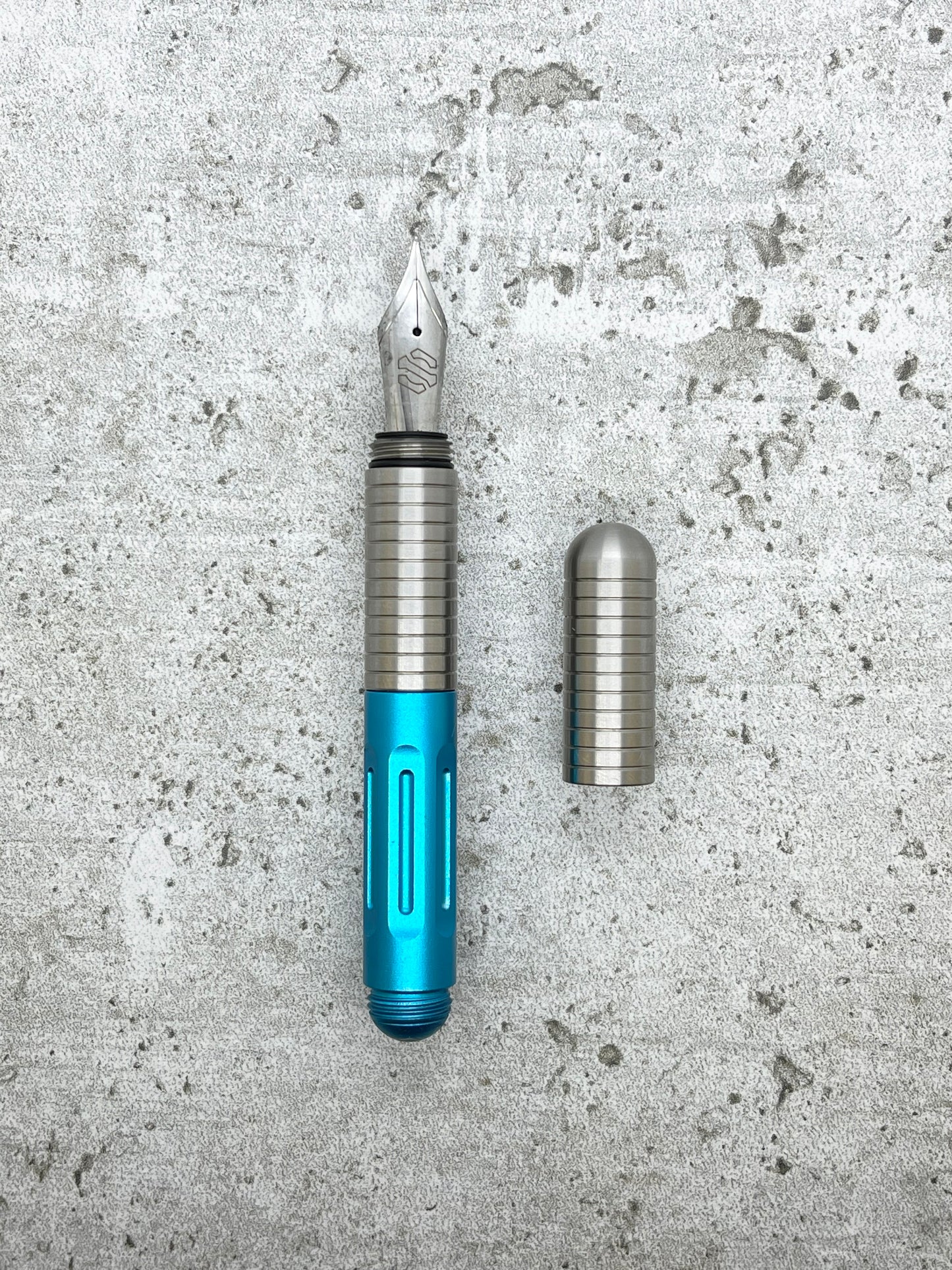 Axle S / Titanium (select color)