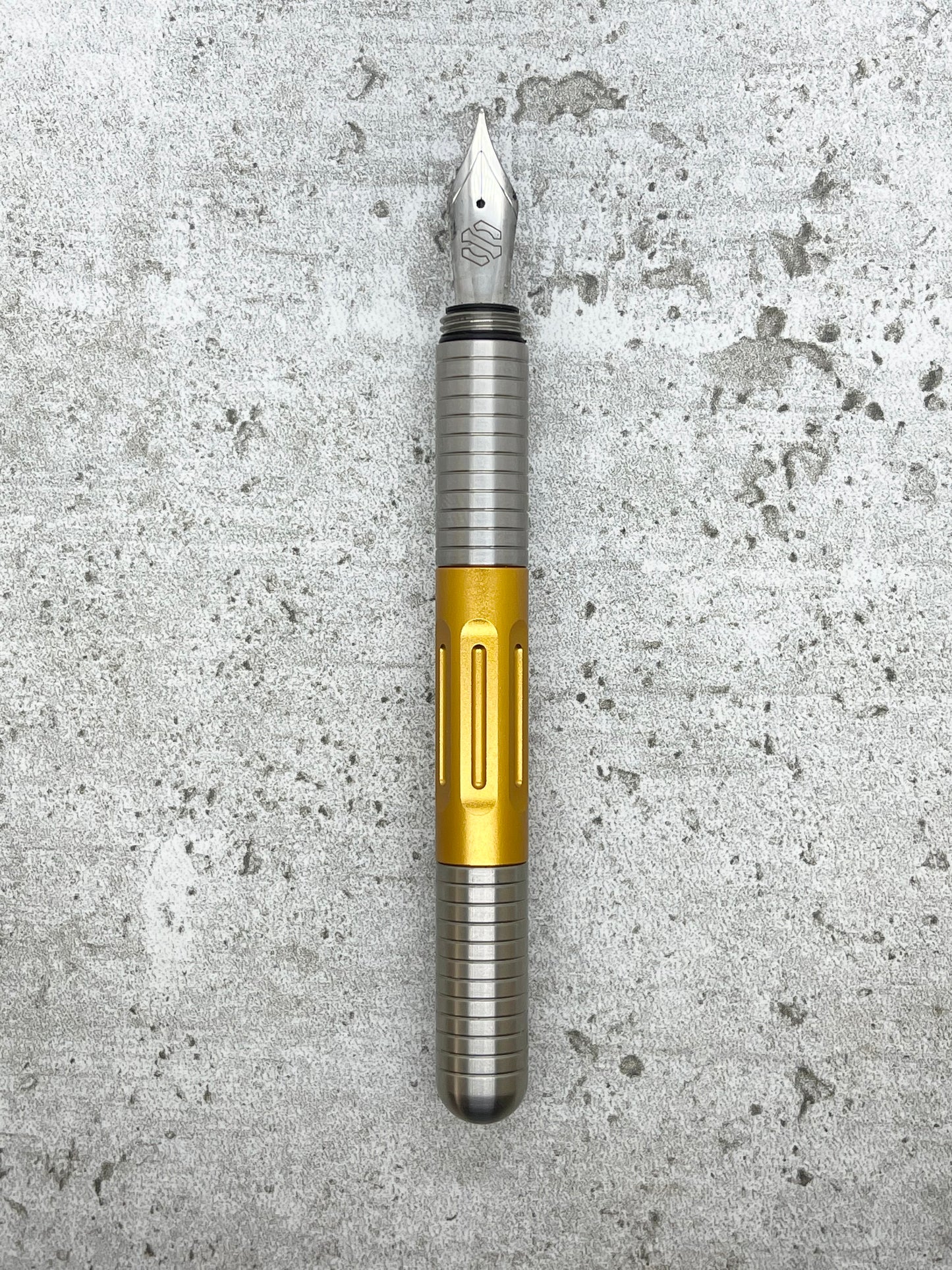Axle S / Titanium (select color)