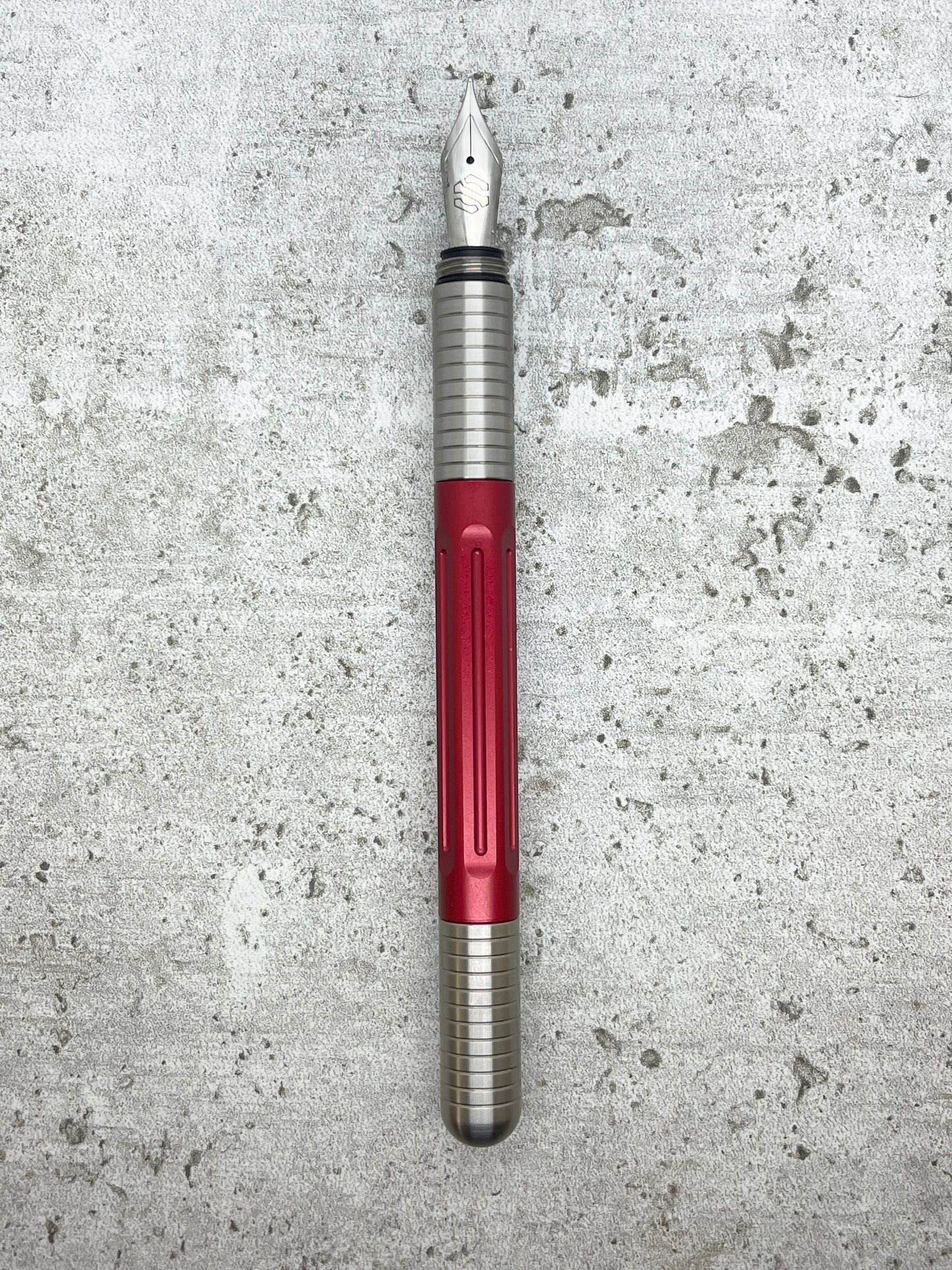 Axle / Titanium (select color)