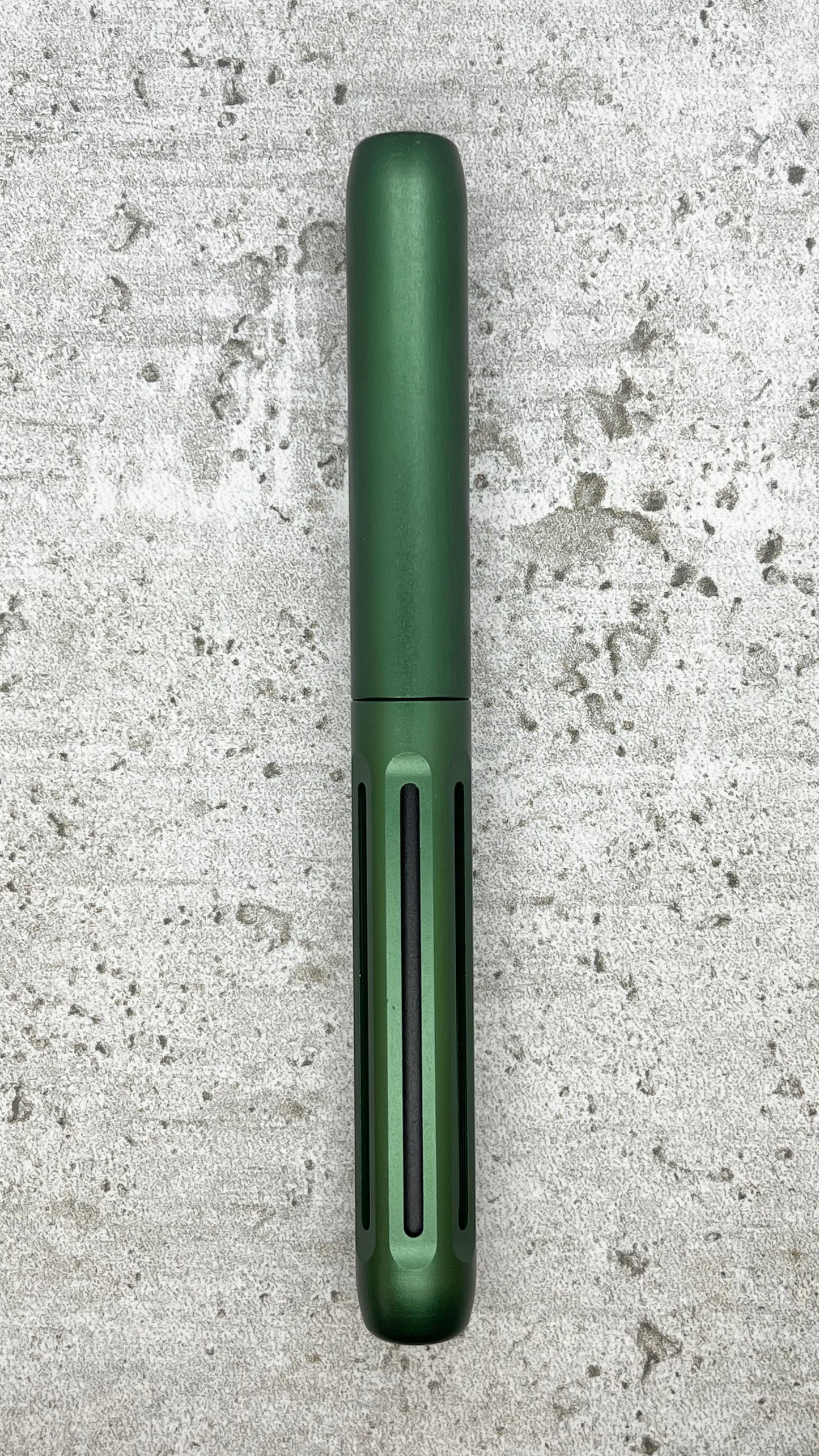 Icon / British Racing Green (customize)
